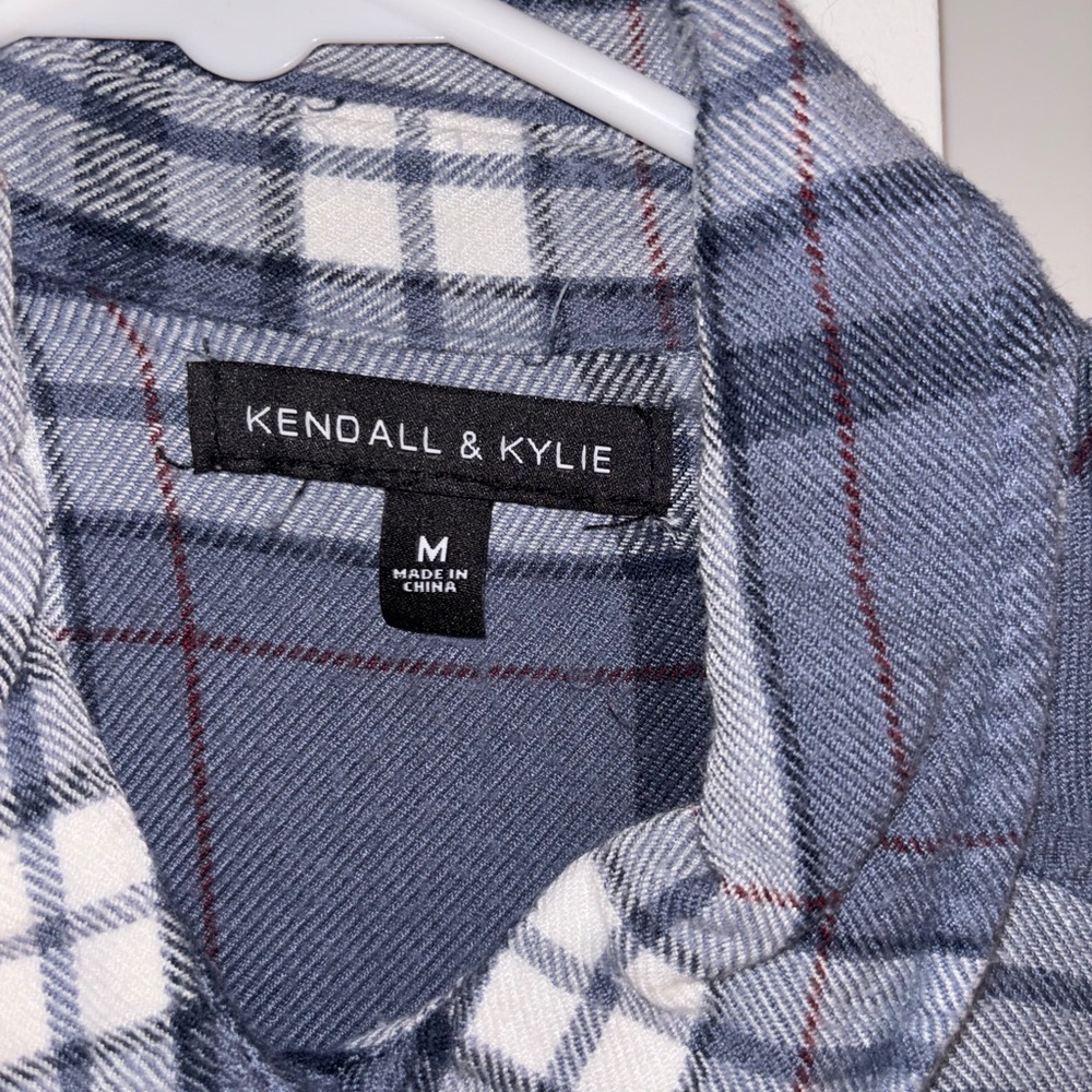 American Eagle Blue Plaid Button-Up Shirt - Picture 2 of 3